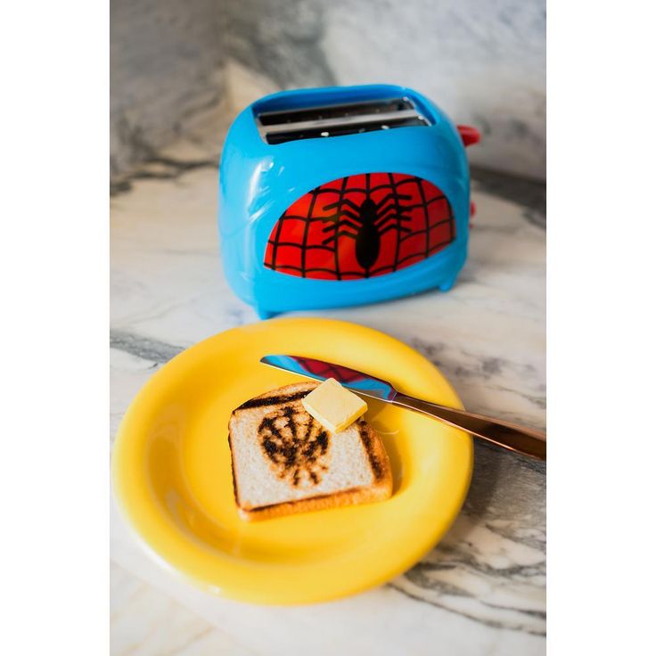 Spiderman Classic 2-Slice Red Toaster
