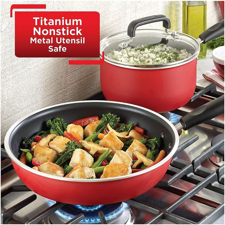 12-Piece Nonstick Titanium Cookware Set with Lids in Red