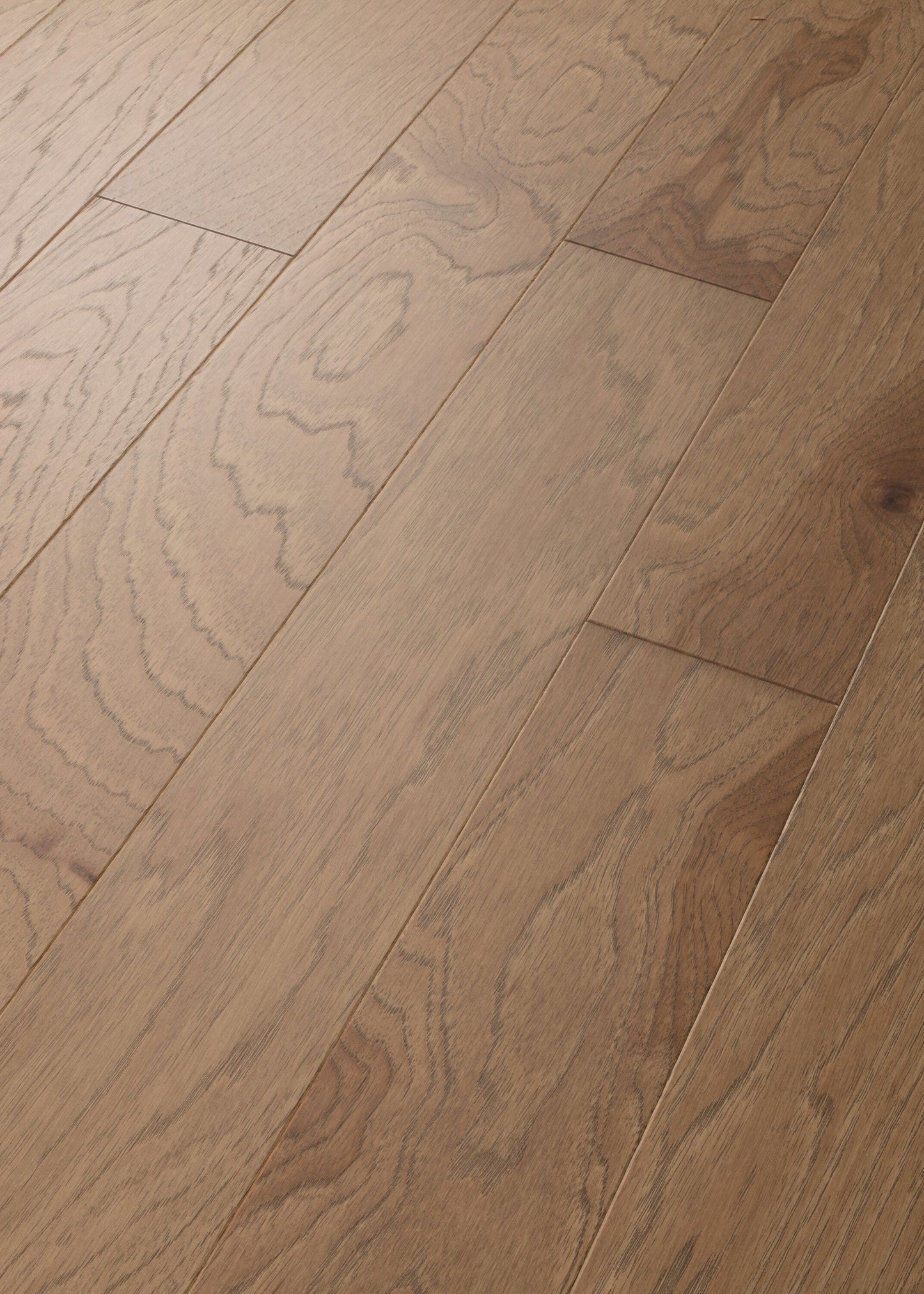 Shaw Hickory Thatch hardwood flooring — color and finish detail
