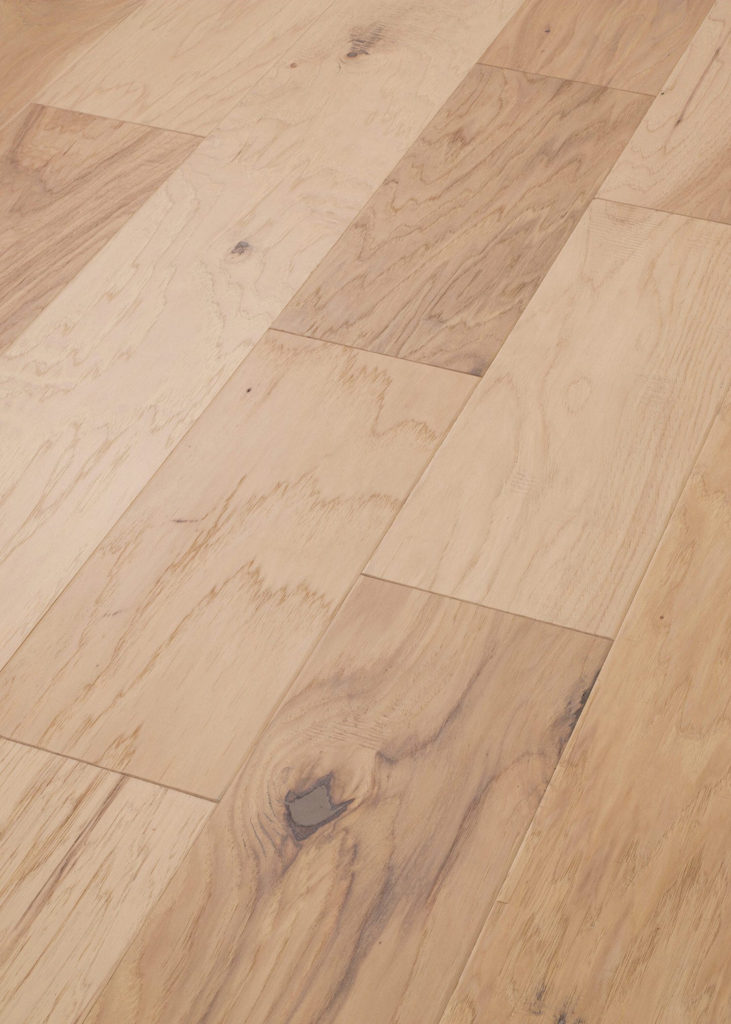 Shaw Hickory Williams hardwood flooring — color and finish detail