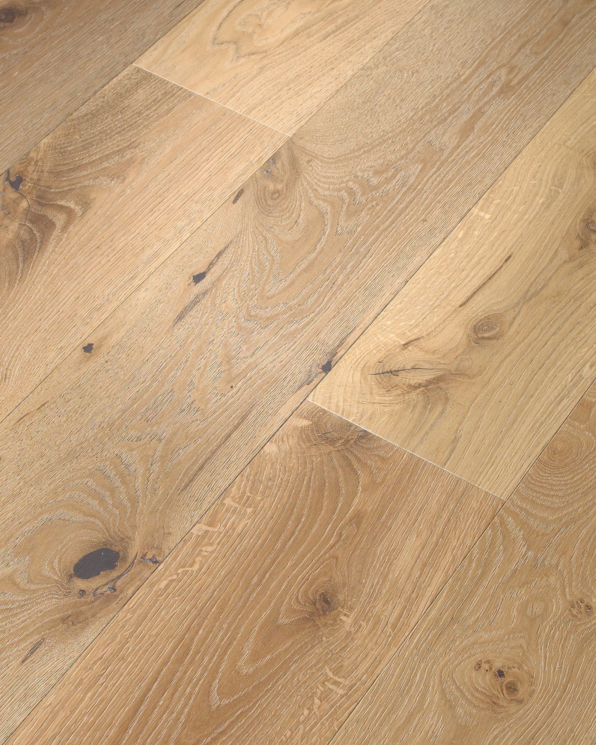 Shaw White oak East Austin hardwood flooring — color and finish detail