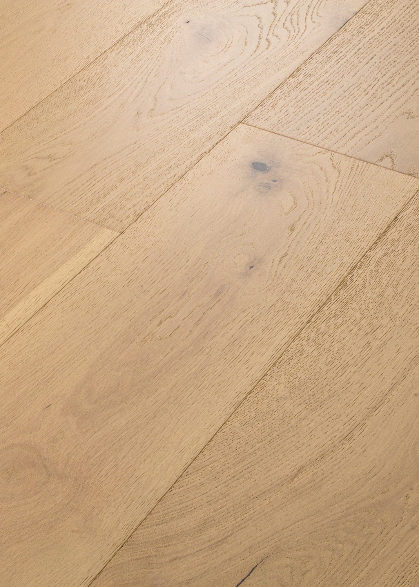Shaw White oak Sunset Park hardwood flooring — color and finish detail