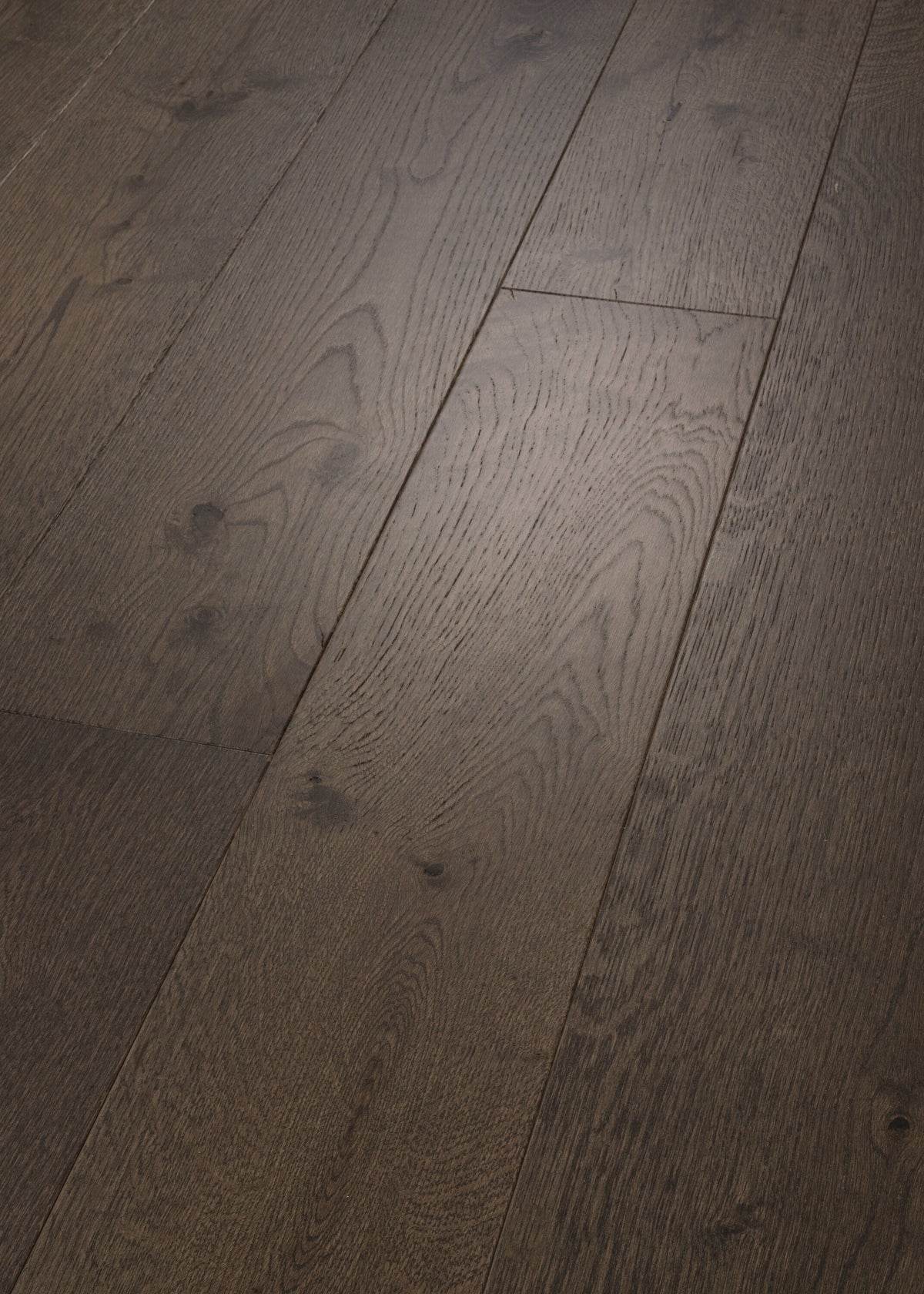 Shaw White oak Hillside hardwood flooring — color and finish detail