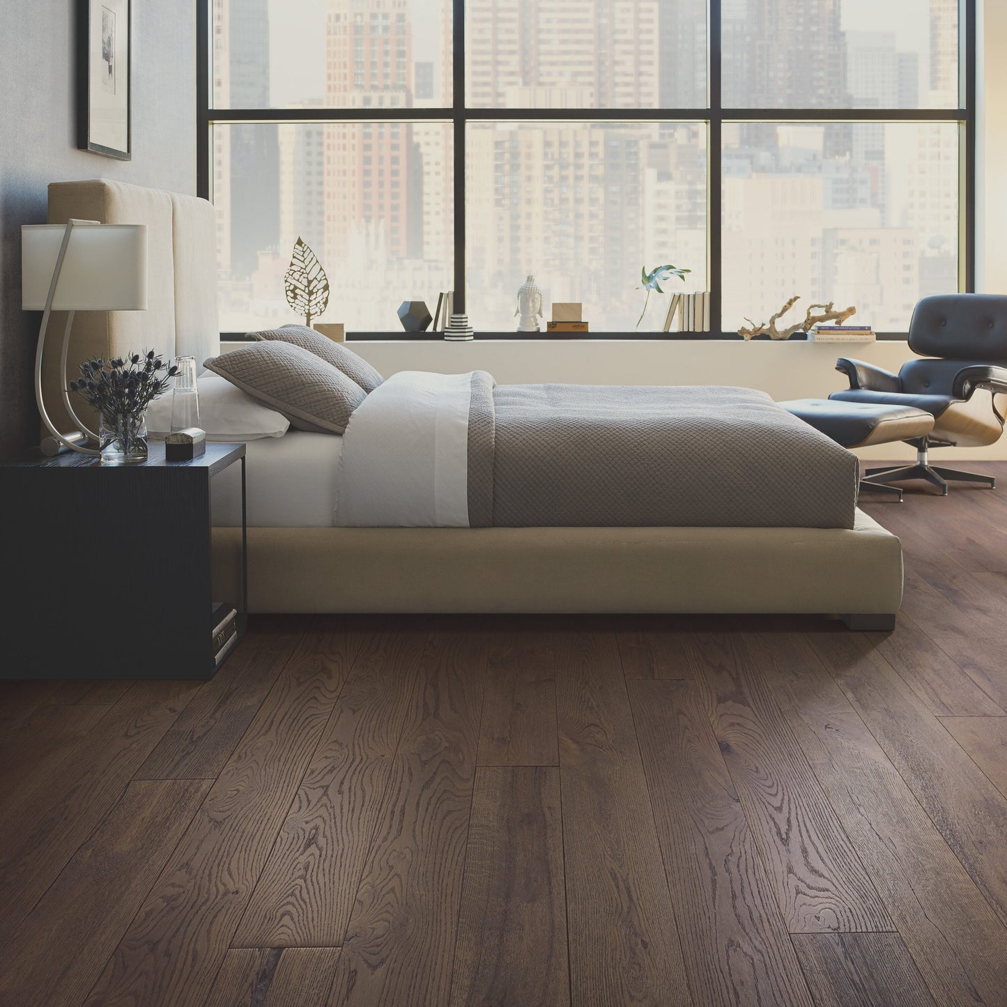 Shaw White oak Hillside hardwood flooring — installed room view