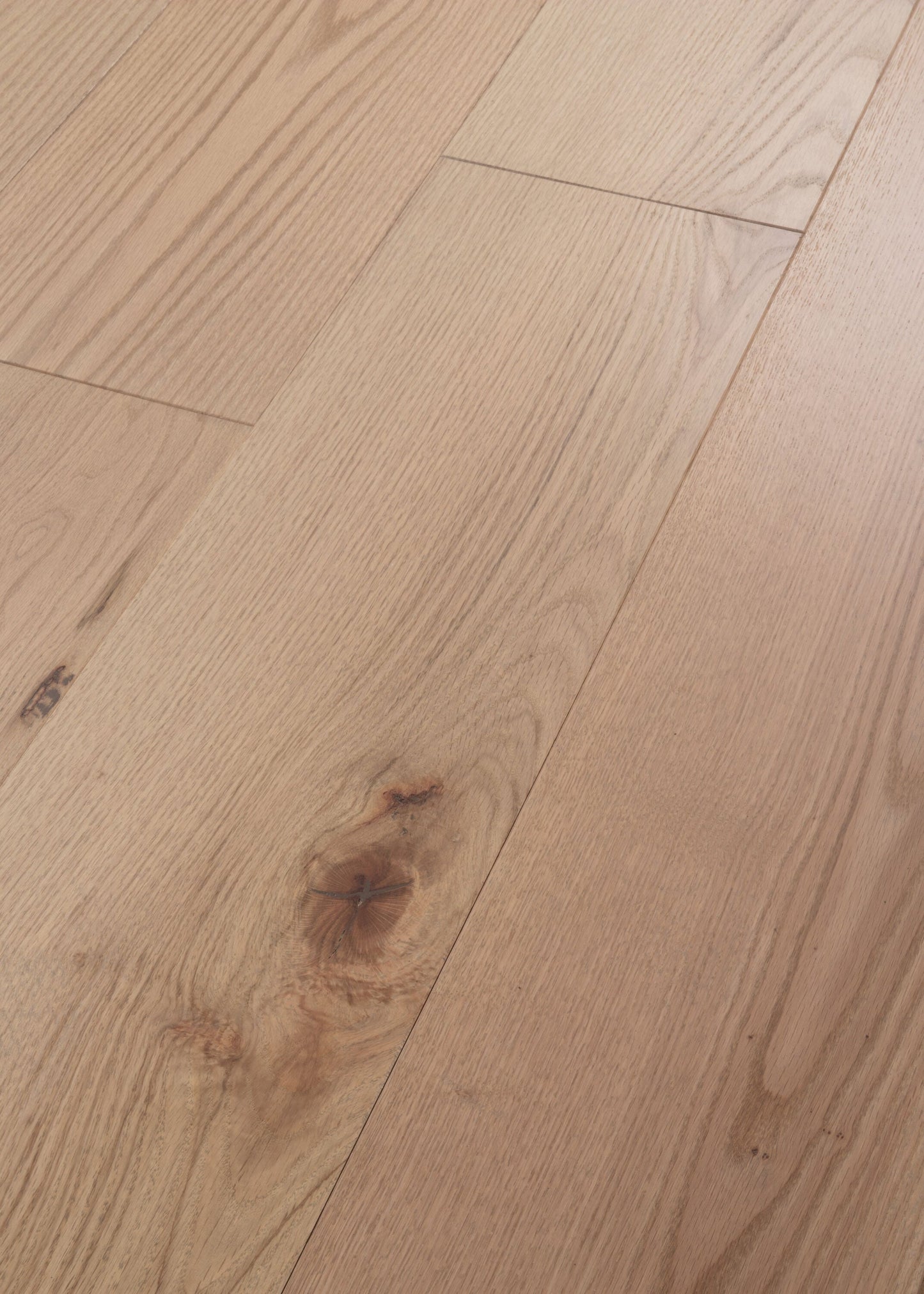 Shaw Oak Ridgewood hardwood flooring — color and finish detail