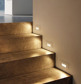 Maxim Lighting Pack Path Standard 4-Watt Integrated LED Step/Path Light, Horizontal Wide Beam, White, 120V Hardwired