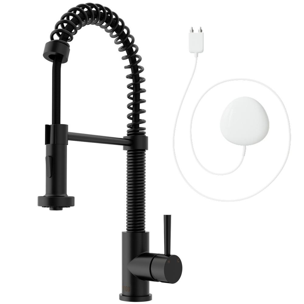 Edison Single-Handle Pull-Down Sprayer Kitchen Faucet with FloodSense Technology in Matte Black - Super Arbor