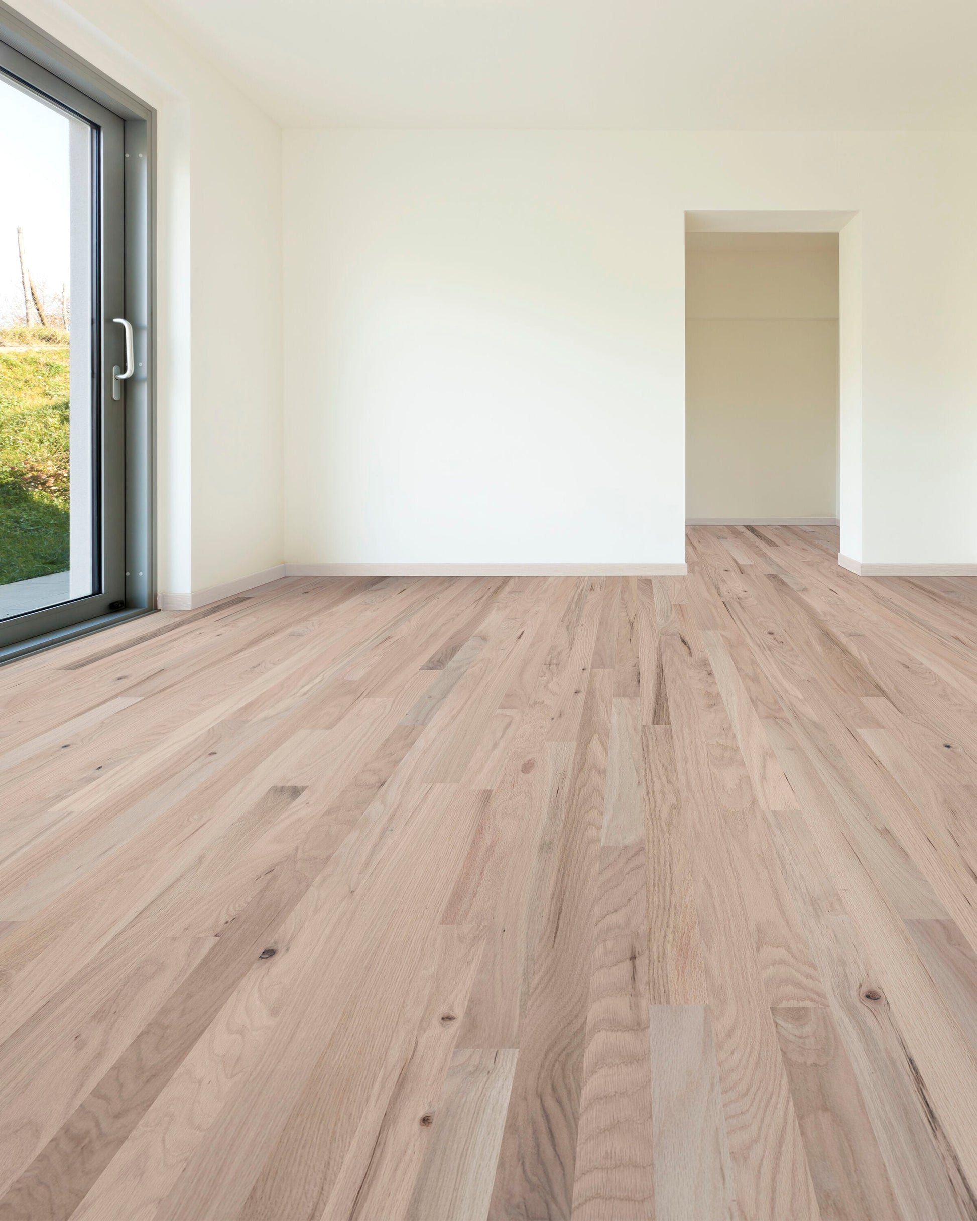 Century Red oak Unfinished #1 Common hardwood flooring — installed room view