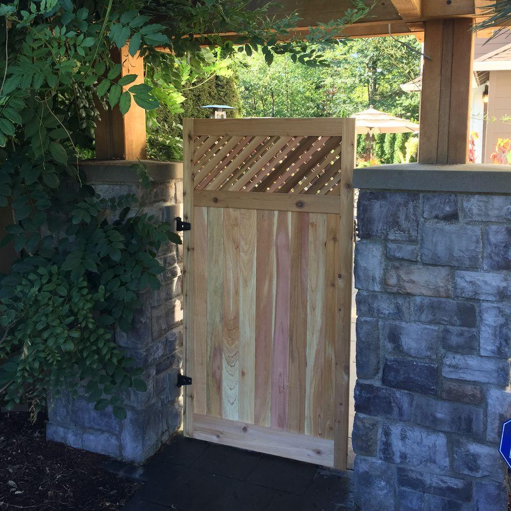 3.5 ft. H W x 6 ft. H H Western Red Cedar Flat Top Supreme Lattice Fence Gate - Super Arbor