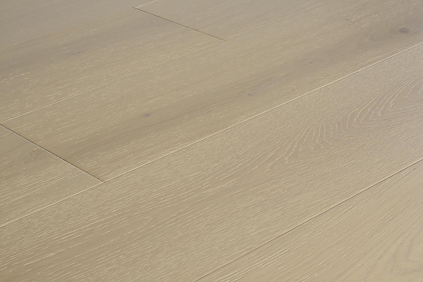 Element Flooring European white oak Coster hardwood flooring — carton and plank detail