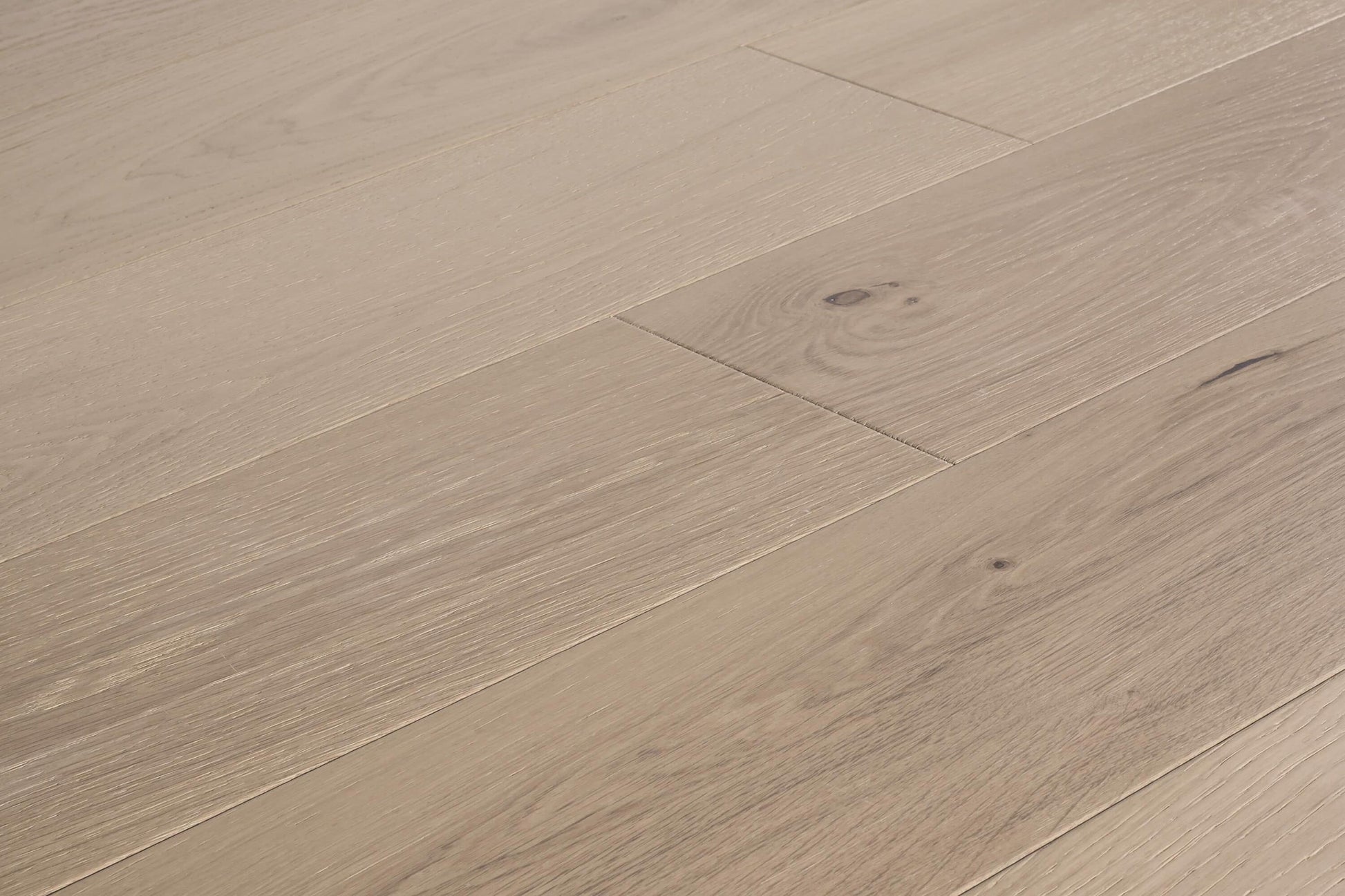 Element Flooring European white oak Clovis hardwood flooring — carton and plank detail