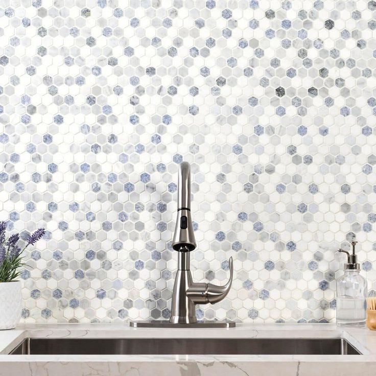 MSI Azula Hexagon 11.81 in. x 11.61 in. x 10mm Polished Marble Mesh-Mounted Mosaic Tile (9.6 sq. ft. / Case)