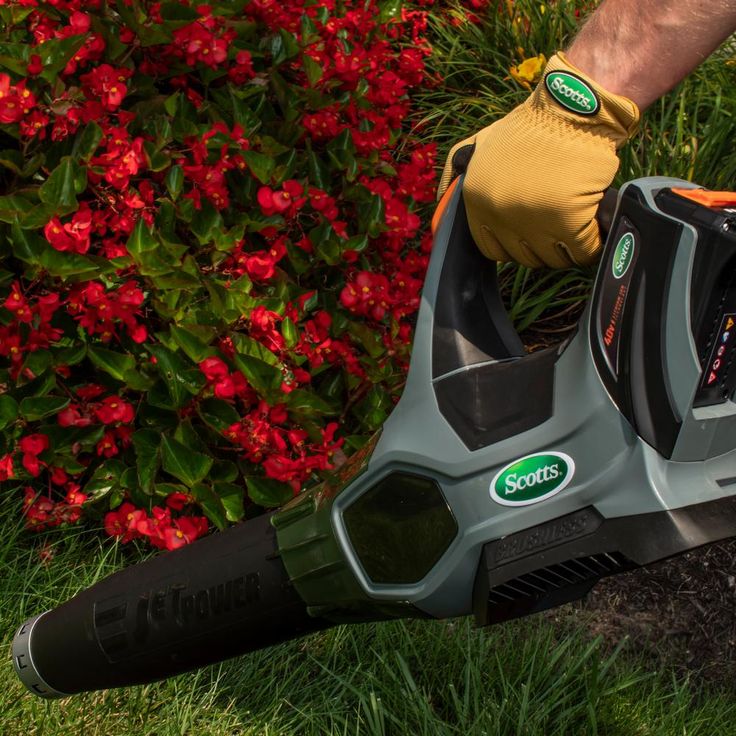 Scotts 140 MPH 500 CFM 40-Volt Lithium-Ion Cordless Handheld Leaf Blower