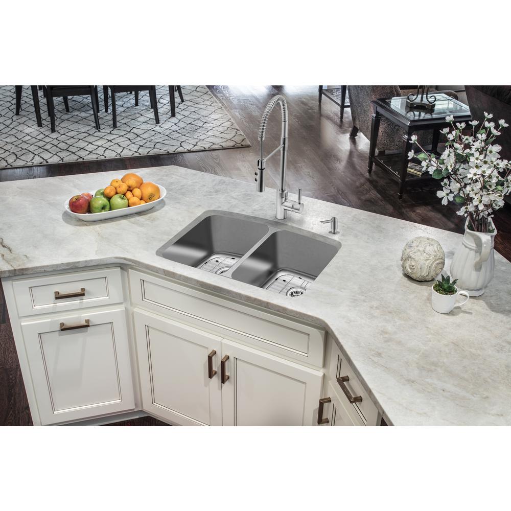 Dual Mount 18-Gauge Stainless Steel 33 in. 2-Hole 50/50 Double Bowl Kitchen Sink with Grid and Drain Assemblies - Super Arbor