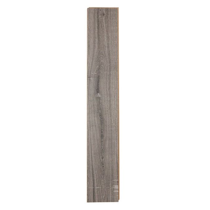 STAINMASTER PetProtect Hanford Oak 12-mm T x 7-1/2-in W x 47-1/4-in L Waterproof Wood Plank Laminate Flooring (22.09-sq ft / Carton)
