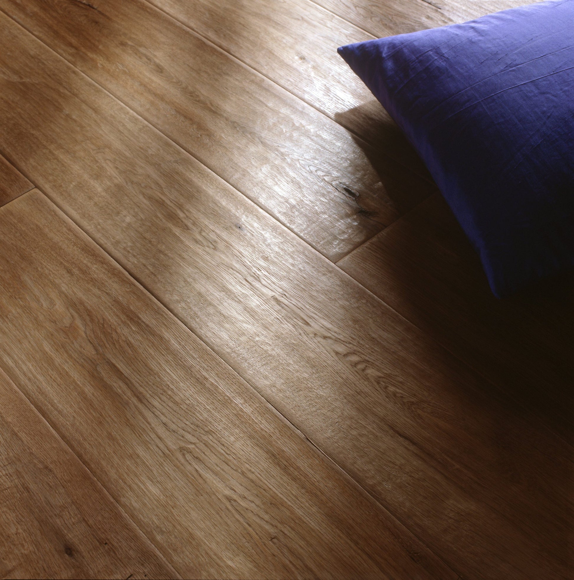 Solidfloor Oak Nevada hardwood flooring — surface grain detail