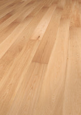 Solidfloor Oak Mineral Opal hardwood flooring — surface grain detail