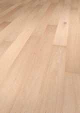 Solidfloor Oak Mineral Quartz hardwood flooring — surface grain detail