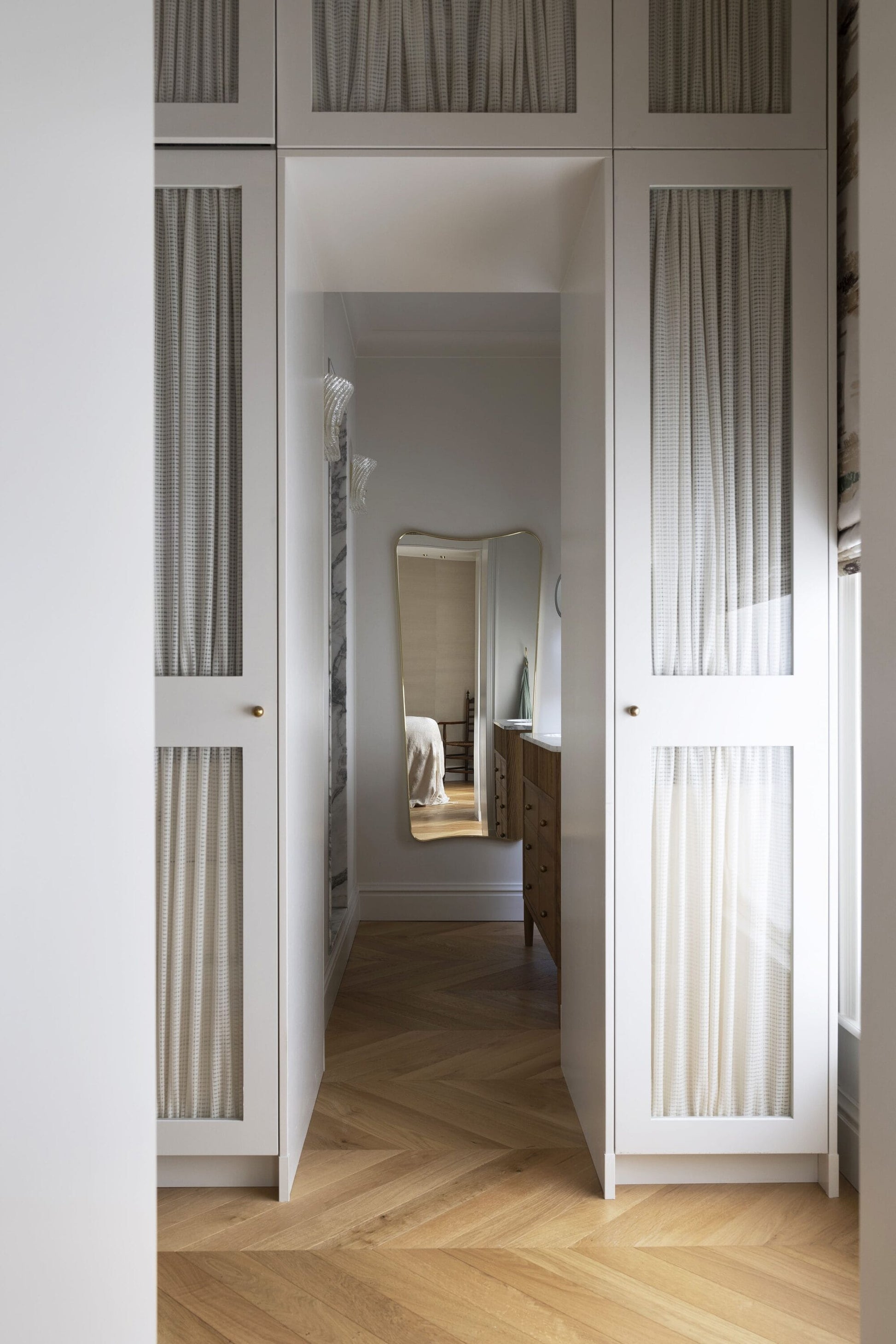 Solidfloor Oak Windsor Chevron hardwood flooring — installed room view