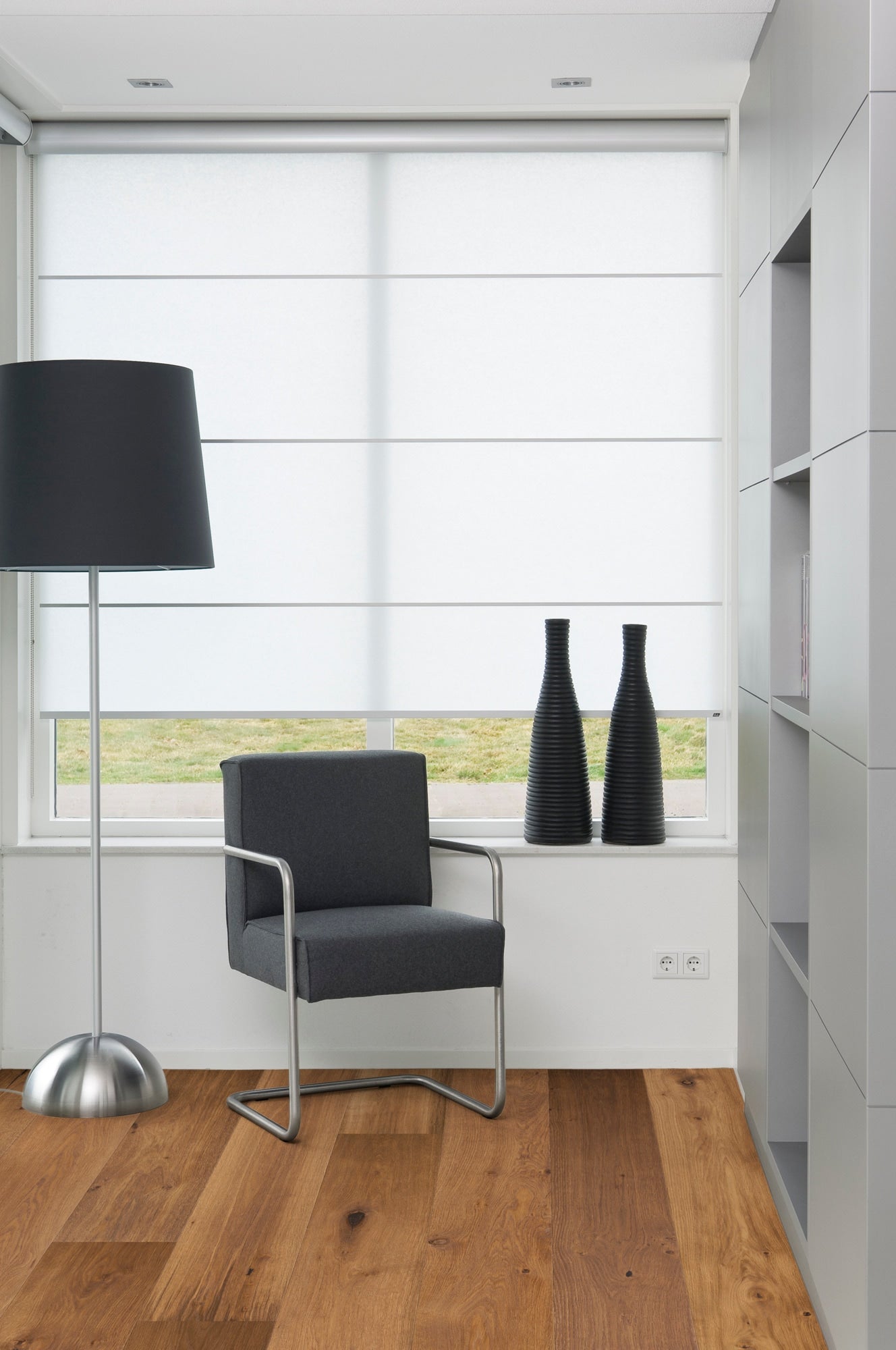 Solidfloor Oak Savannah Smoked Natural hardwood flooring — installed room view