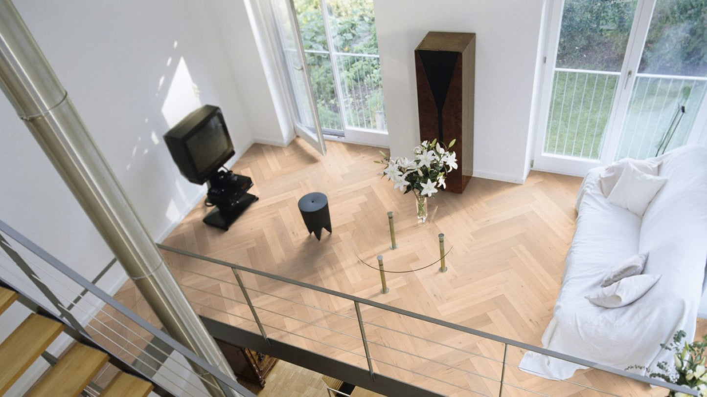 Solidfloor Oak St. Paul Herringbone hardwood flooring — surface grain detail