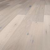 Solidfloor Oak Smoked White hardwood flooring — surface grain detail