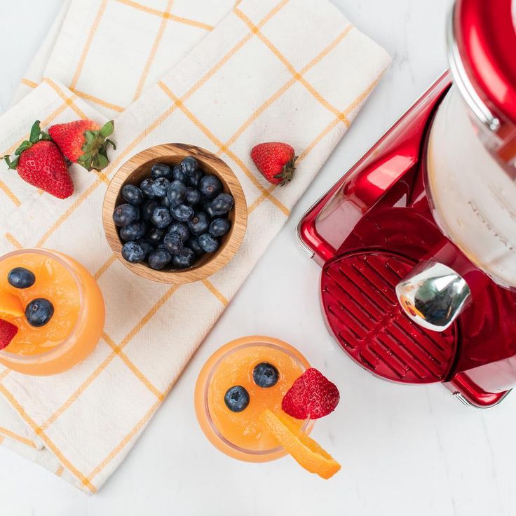 32 oz. Single Speed Retro Red Slush Drink Blender