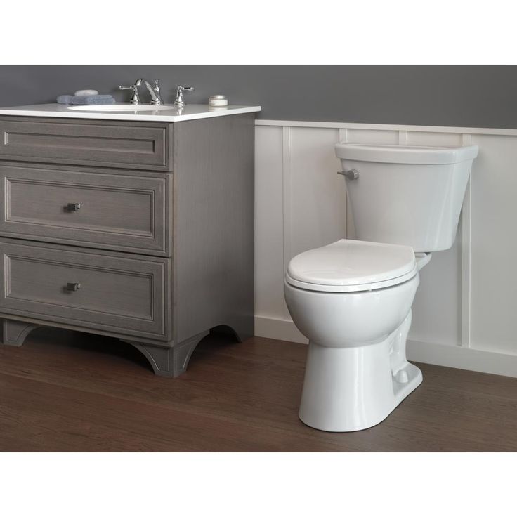 Silverton 8 in. Widespread 2-Handle Bathroom Faucet in Chrome