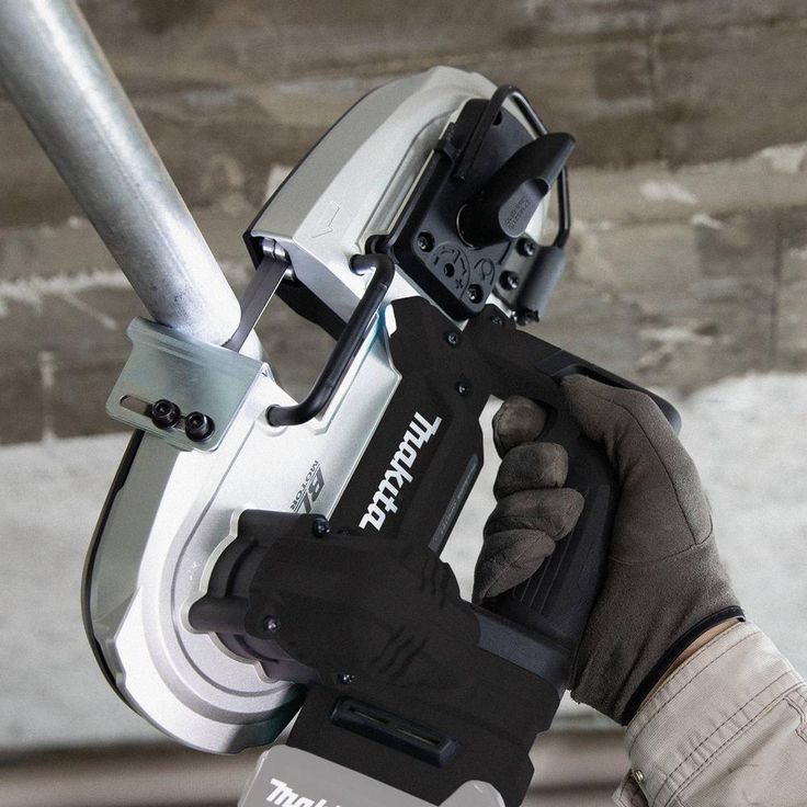 18-Volt LXT Lithium-Ion Sub-Compact Brushless Cordless Band Saw (Tool-Only)