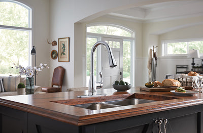 Moen Kaden Single-Handle Pull-Down Sprayer Kitchen Faucet with Reflex, Power Clean and Soap Dispenser in Chrome