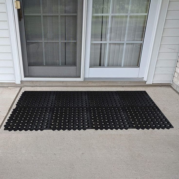 SafetyCare Interlocking Rubber Mat Tiles - 6 Tiles