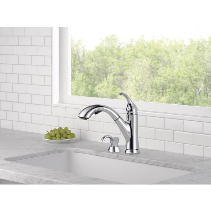 Delta Kessler Chrome 1-Handle Deck-Mount Pull-Out Handle Kitchen Faucet (Deck Plate Included)