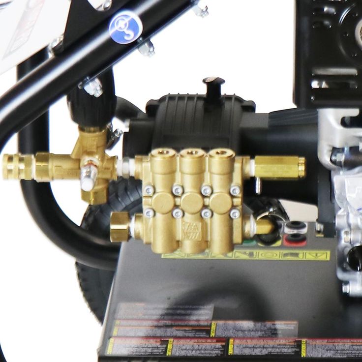 Simpson Super Pro Roll-Cage 4200 PSI at 4.0 GPM HONDA GX390 with AAA Triplex Pump Cold Water Belt Drive Gas Pressure Washer