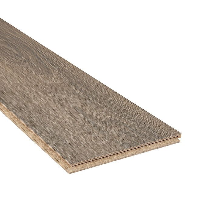 STAINMASTER PetProtect Hastings Point Oak 12-mm T x 7-1/2-in W x 47-1/4-in L Waterproof Wood Plank Laminate Flooring (22.09-sq ft / Carton)