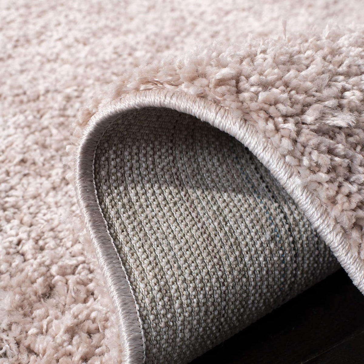 Safavieh Solo Shag 7 ft. Round Indoor Area Rug in Ivory, Solid Plush