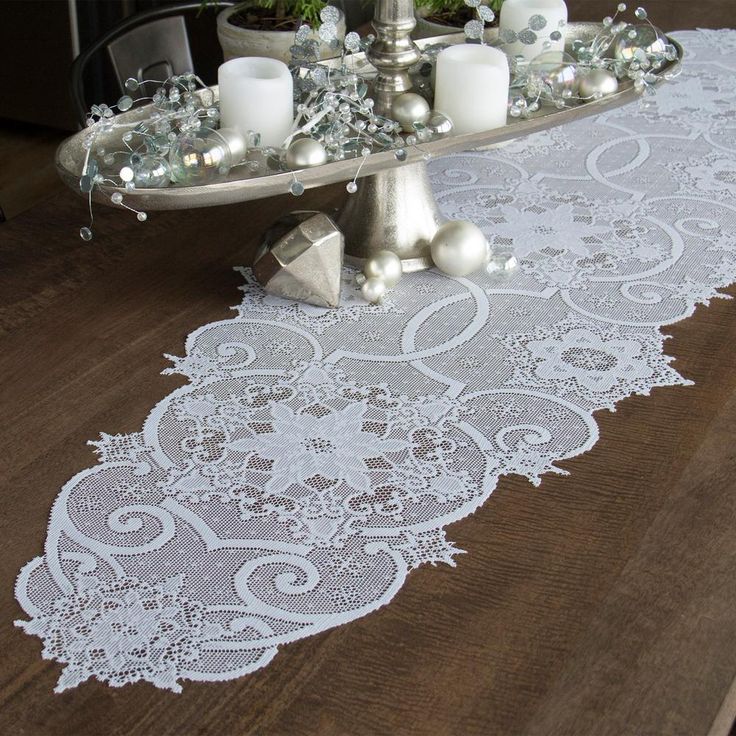 Snowflake 19 in. W x 65 in. L White Floral Polyester Table Runner