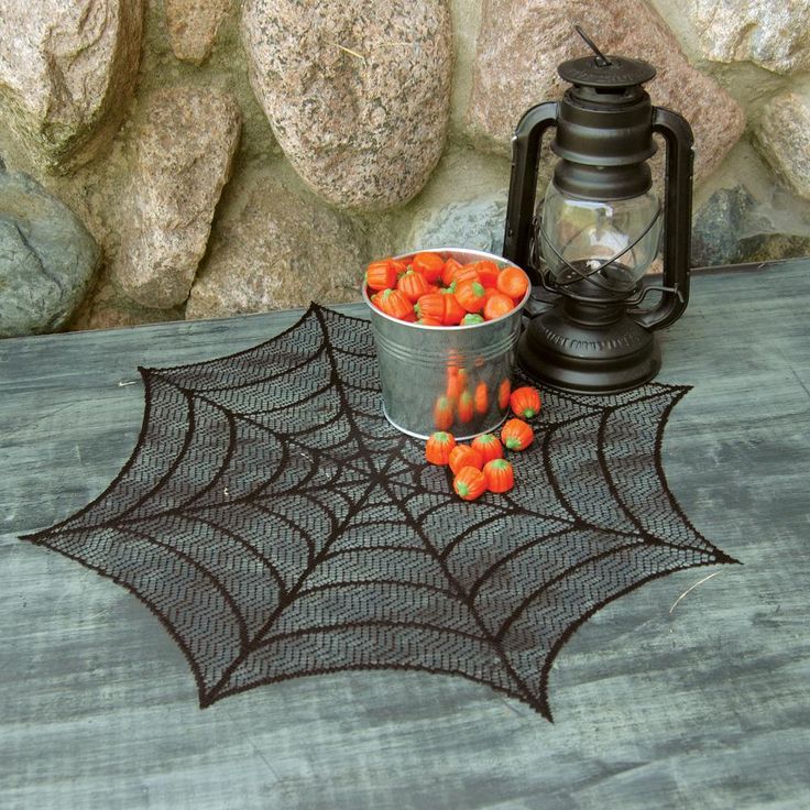 Spider Web 20 in. Black Round Doily (Set of 4)