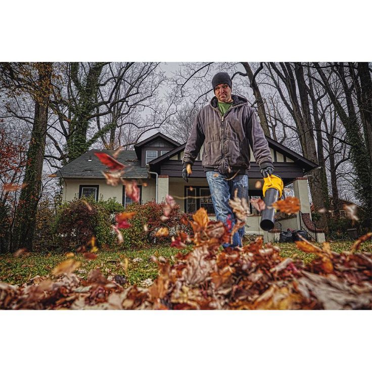 DEWALT 90 MPH 400 CFM 20V MAX Lithium Ion Cordless Handheld Leaf Blower (Tool Only) with Bonus 20V MAX Starter Kit Included