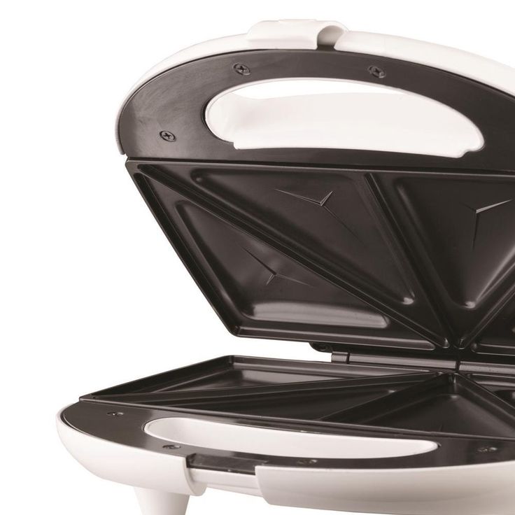 750-Watt White Dual Sandwich Maker