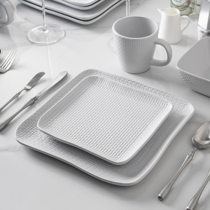 Stone Lain 32 Piece Stoneware Square Weave Dinnerware Set, Service for 8, White