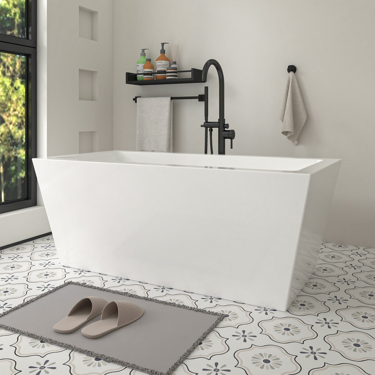 Vanity Art Tarbes 59 in. Acrylic Flatbottom Freestanding Bathtub in White/Oil Rubbed Bronze
