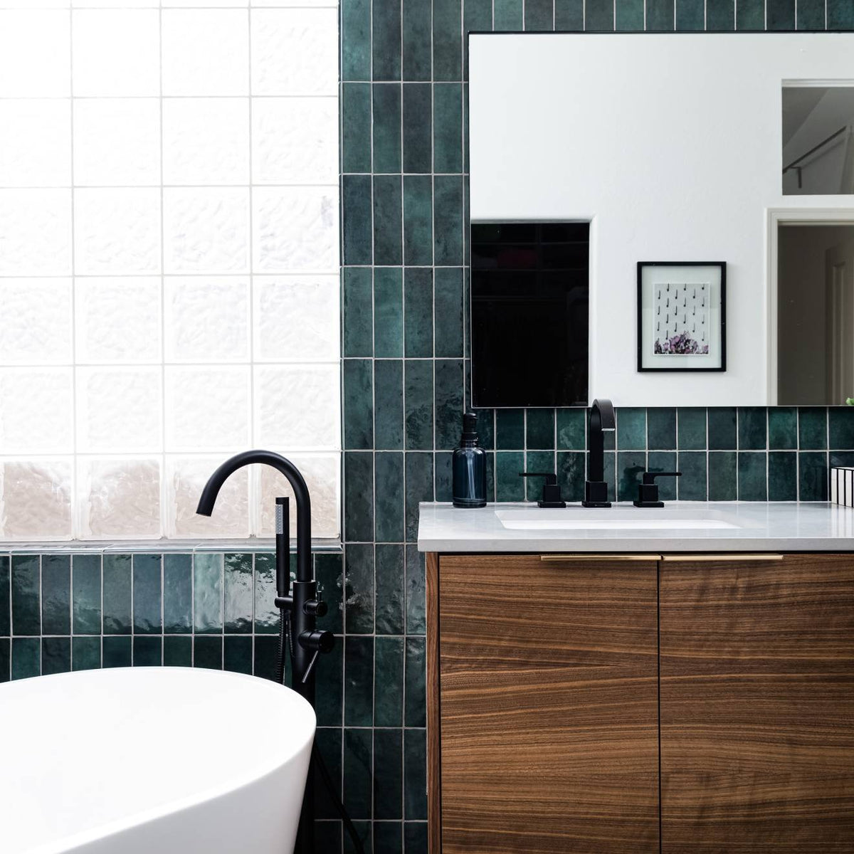 Cloe Rectangle Glossy Green 2 in. x 8 in. Ceramic Wall Tile (10.64 sq. ft./Case)