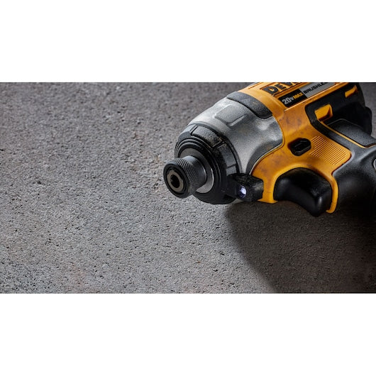 DEWALT 20-Volt MAX 1/4-in Variable Speed Brushless Cordless Impact Driver Kit (1 Battery Included)