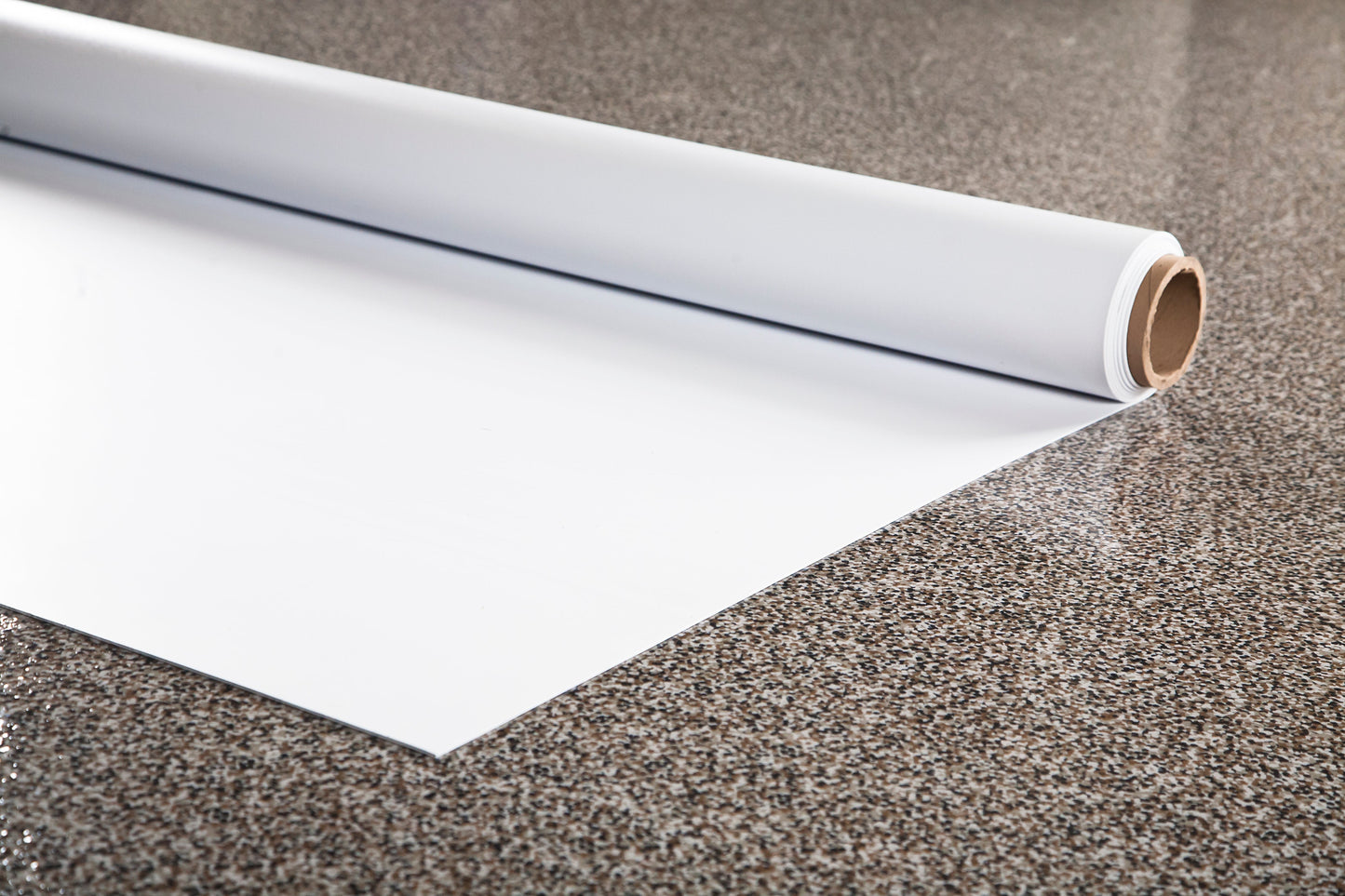 G-Floor GrowFloor Absolute White Ceramic High Gloss 7.5 ft x 15 ft Commercial Vinyl Sheet