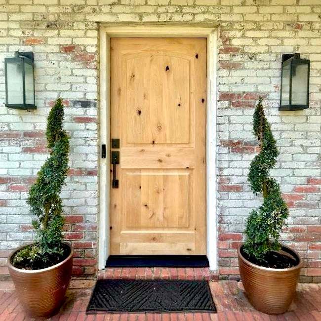 Krosswood Doors 32 in. x 96 in. Rustic Knotty Alder Arch Top Provincial Stain Right-Hand Inswing Wood Single Prehung Front Door