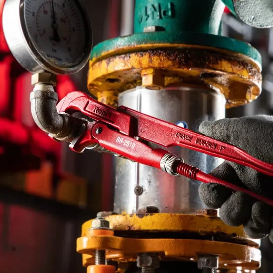 Ronix Rh-2510 1 Inch 300n. M Pipe Wrench High Quality Adjustable Wrench for Household Using