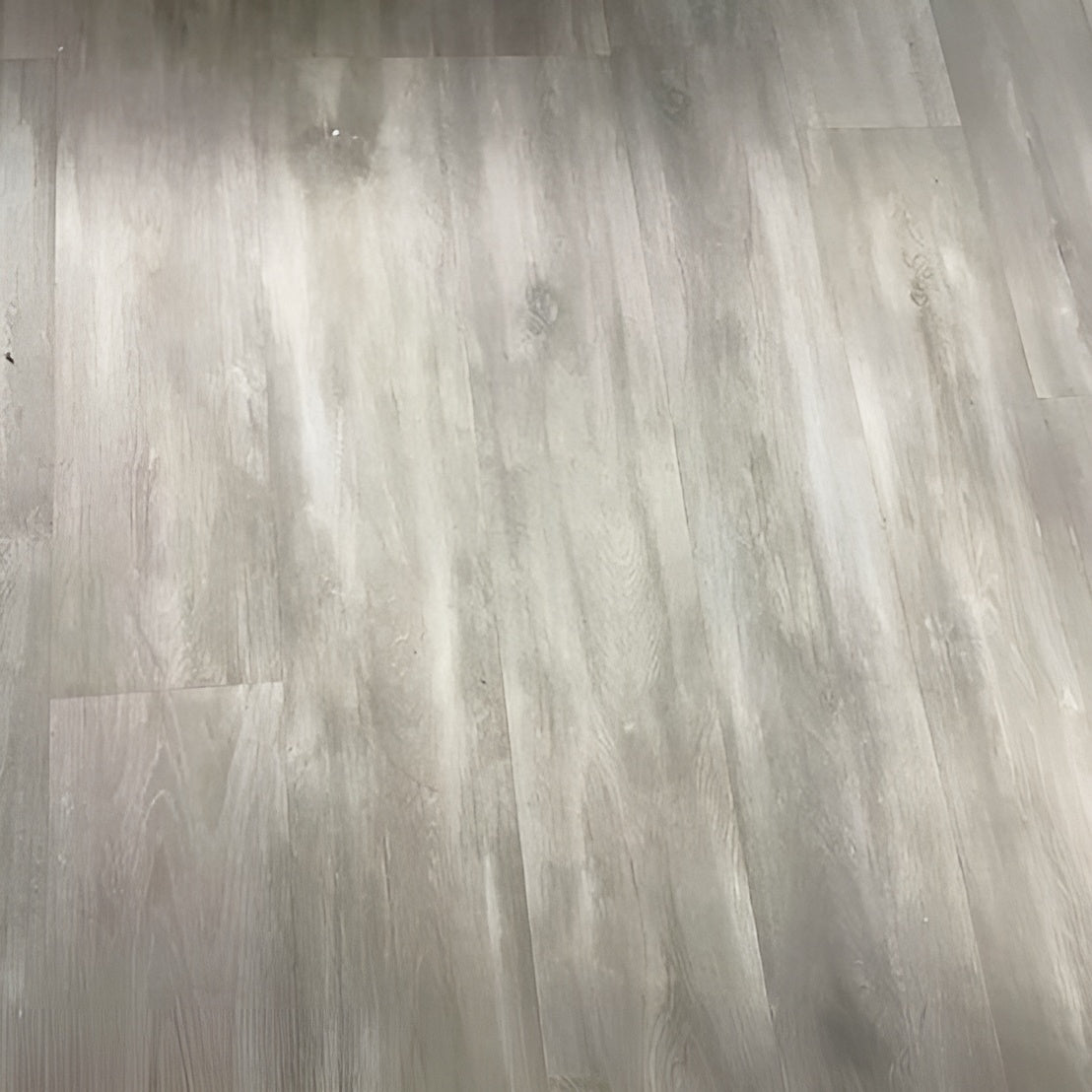 Outlast+ Sand Dune Oak 12 mm T x 7.5 in. W Waterproof Laminate Wood Flooring (19.6 sqft/case)