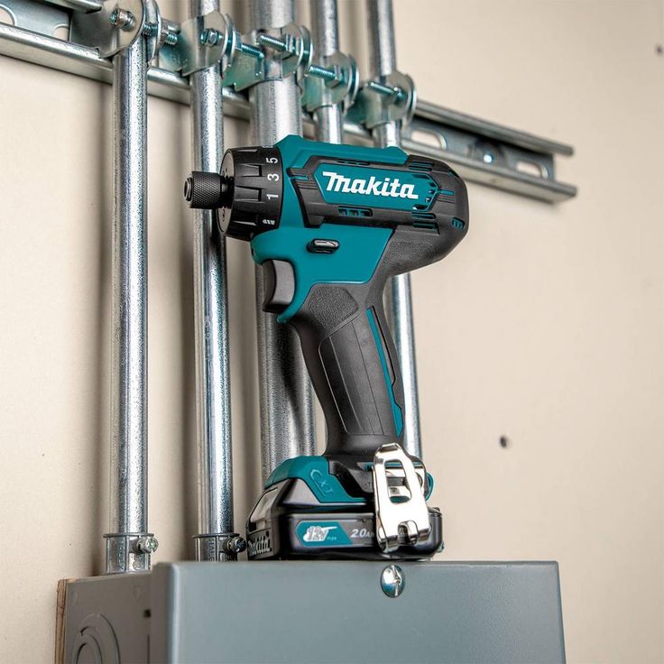 12-Volt max CXT Lithium-Ion Cordless1/4 in. Hex Screwdriver Kit, 2.0Ah