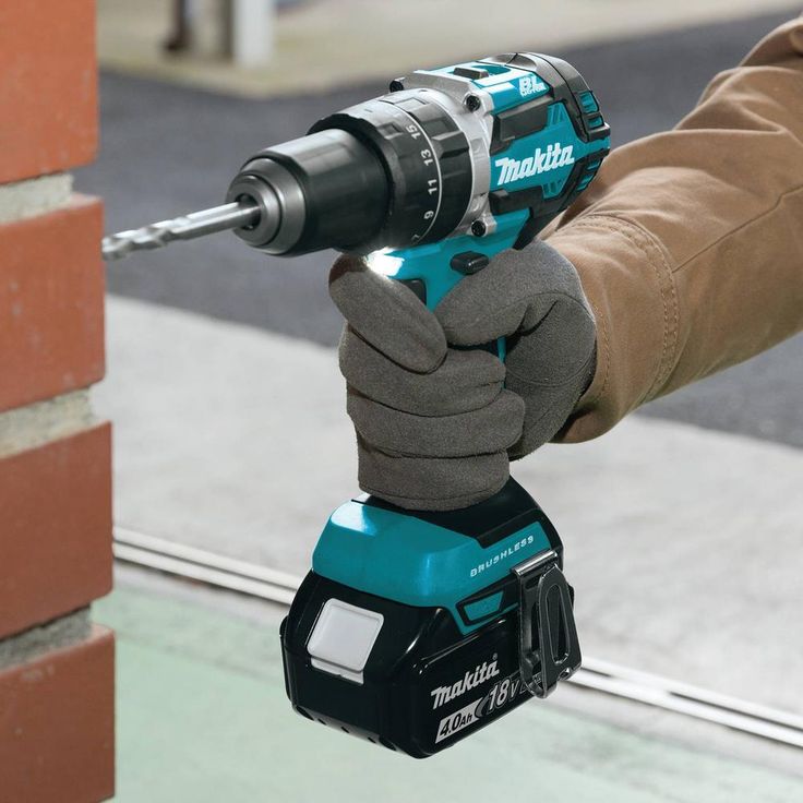 18-Volt LXT Lithium-Ion Brushless Cordless Hammer Drill and Impact Driver Combo Kit (2-Tool) w/ (2) 4Ah Batteries, Case