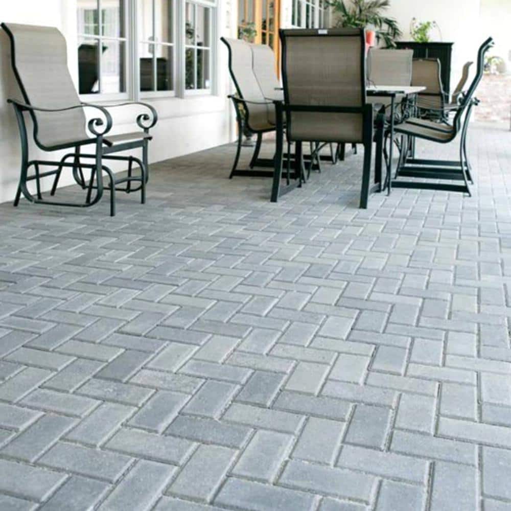 Pavestone Holland 7.87 in. L x 3.94 in. W x 2.36 in. H 60 mm Antique Grey Concrete Paver(480 pcs/103 sq. ft./Pallet)